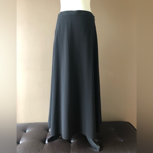 Nygard floor length skirt - Picture 3 of 6